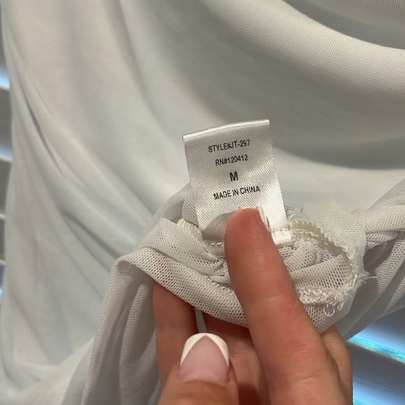 Gab & Kate white tube top size medium - Picture 4 of 4